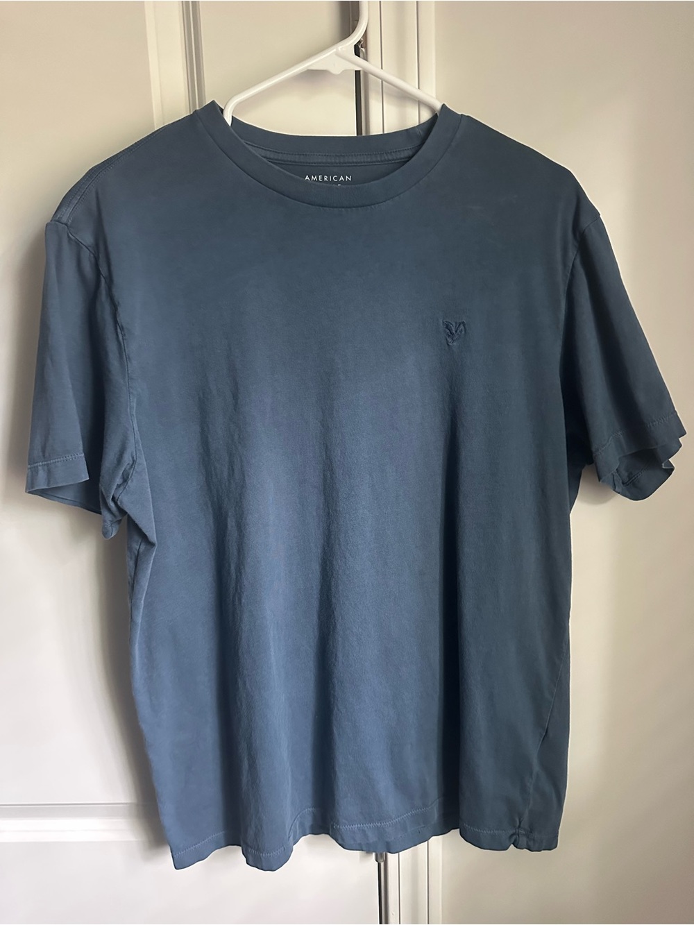 American Eagle Outfitters Short Sleeve Crewneck T-Shirt in Slate Blue